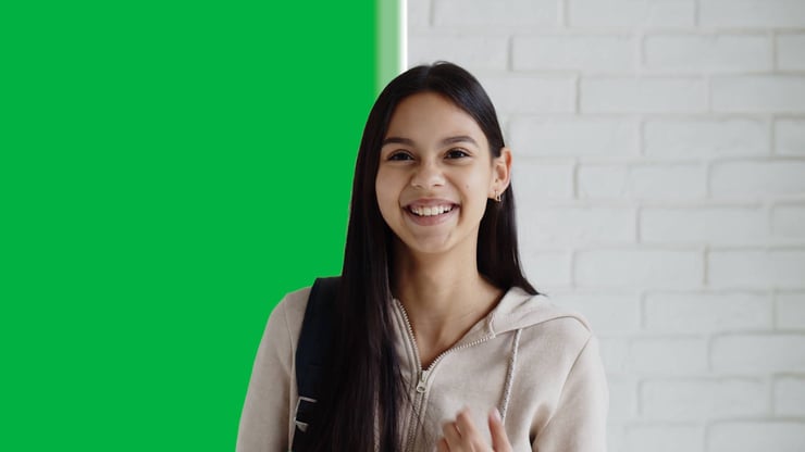 Smiling-woman-with-green-screen