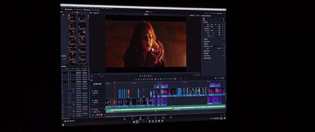 DaVinci Resolve 19