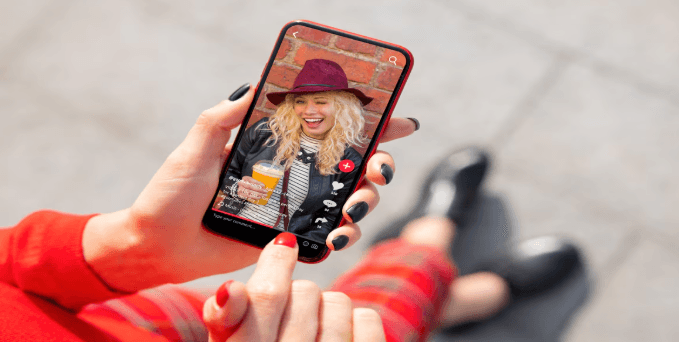TikTokの投稿画面で高画質アップロード設定を確認する手順